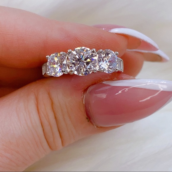 ❌ SOLD ❌18k white gold wedding 3 stone diamond ring 3 CT - Picture 4 of 16